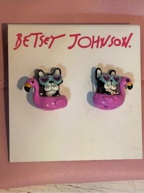 🦩Betsey Johnson Flamingo Frenchie Stud Earrings 💖